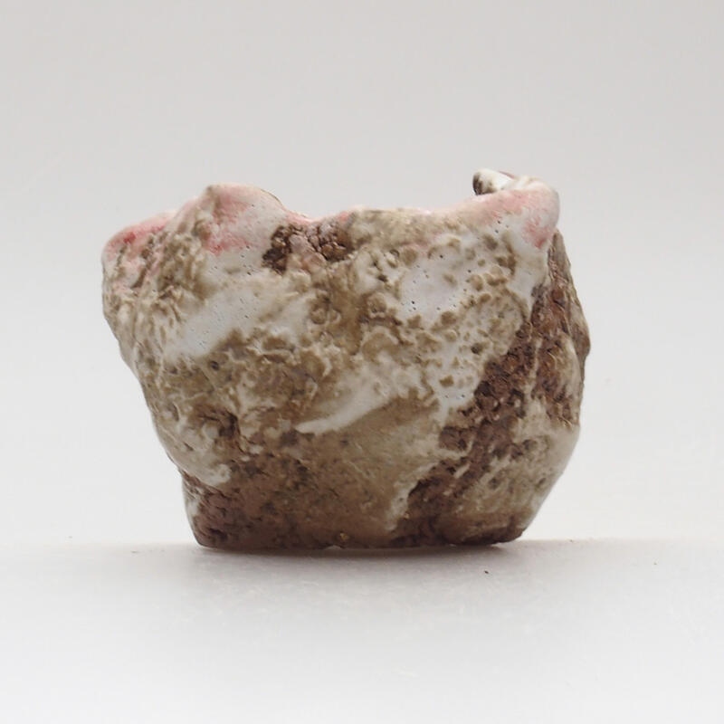 Kerámia kagyló 6 x 5 x 6 cm , piros és fehér színben