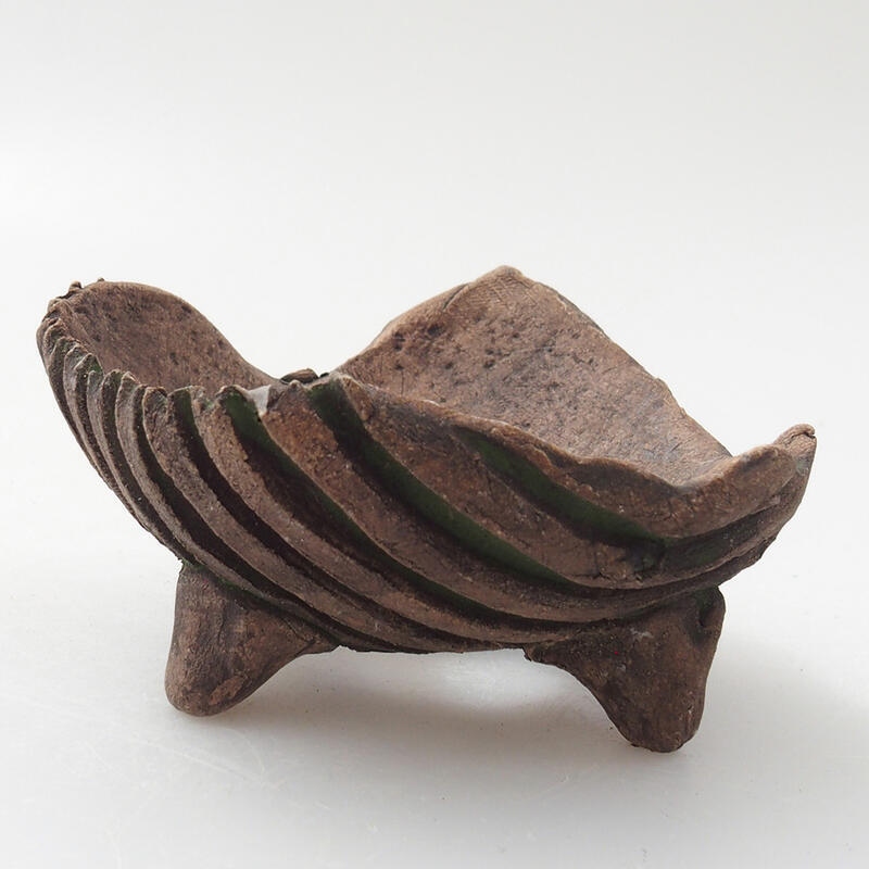 Kerámia kagyló 7 x 7 x 4 cm , zöld színű