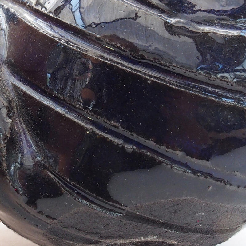 Kerámia kagyló 7 x 7 x 5 cm , kék-fekete színben