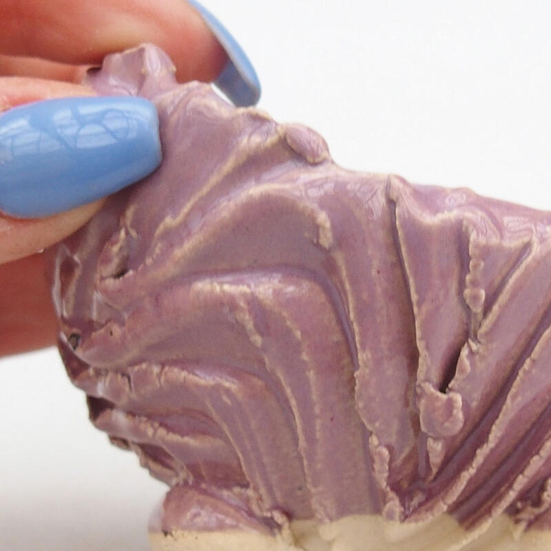 Kerámia kagyló 9 x 8 x 5,5 cm , lila színű