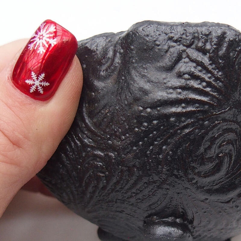 Kerámia kagyló 9 x 9 x 7 cm , fekete színű