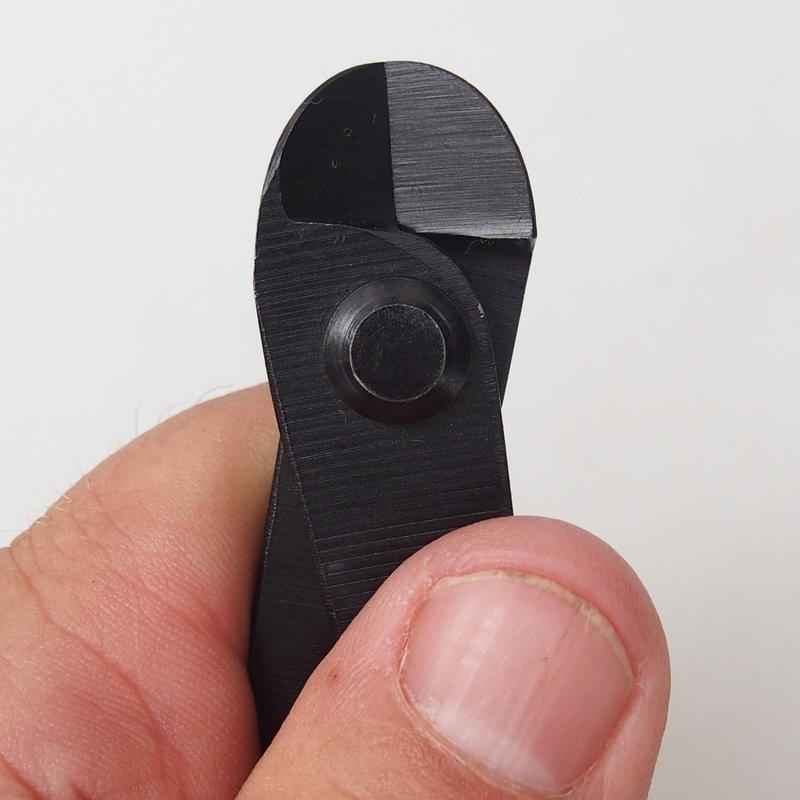 Drótfogó 180 mm - szén