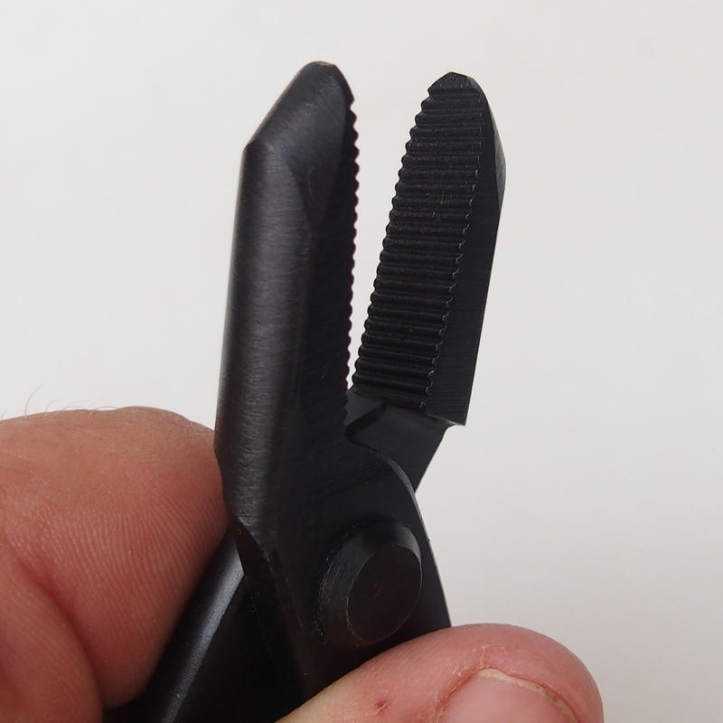 Fogó JIN 210 mm - szén