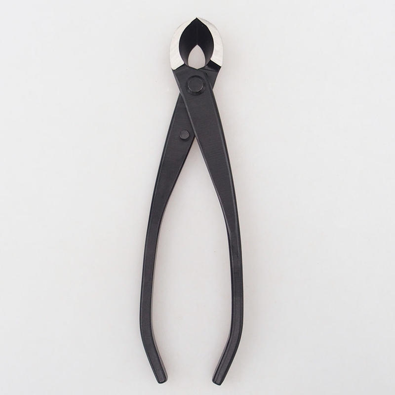 Homorú fogó 18 cm - szén