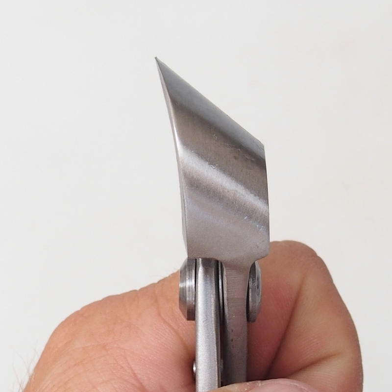 Szögletes homorú fogó 180 mm - rozsdamentes acélból