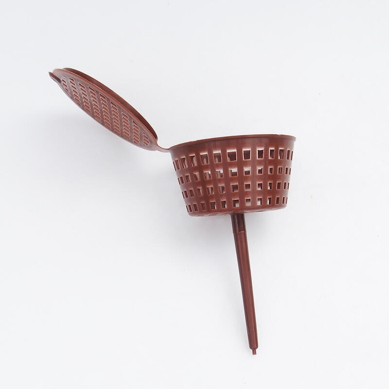 Műanyag műtrágyakosarak 4,5 x 8 cm - 100 db