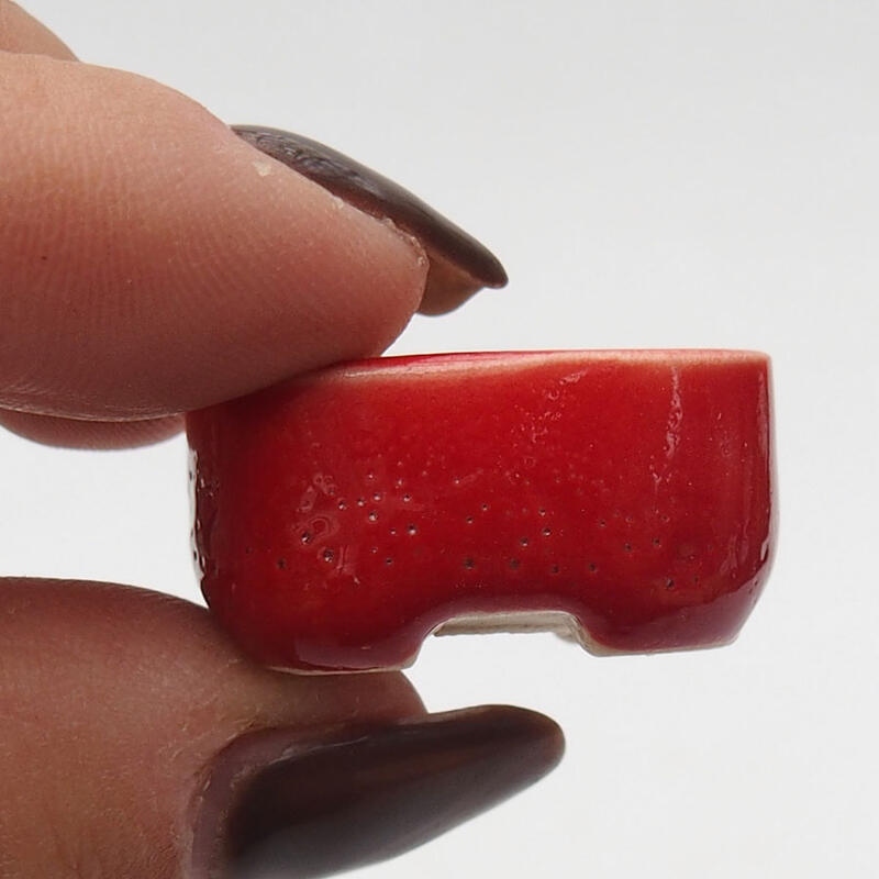 Mini bonsai tál 2 x 1,5 x 1 cm, piros színben