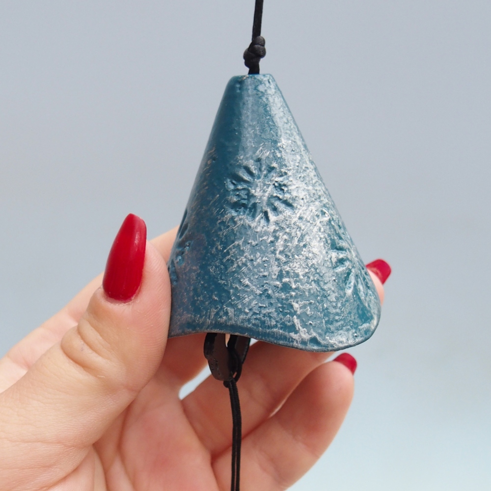 Fém harang, kék színű