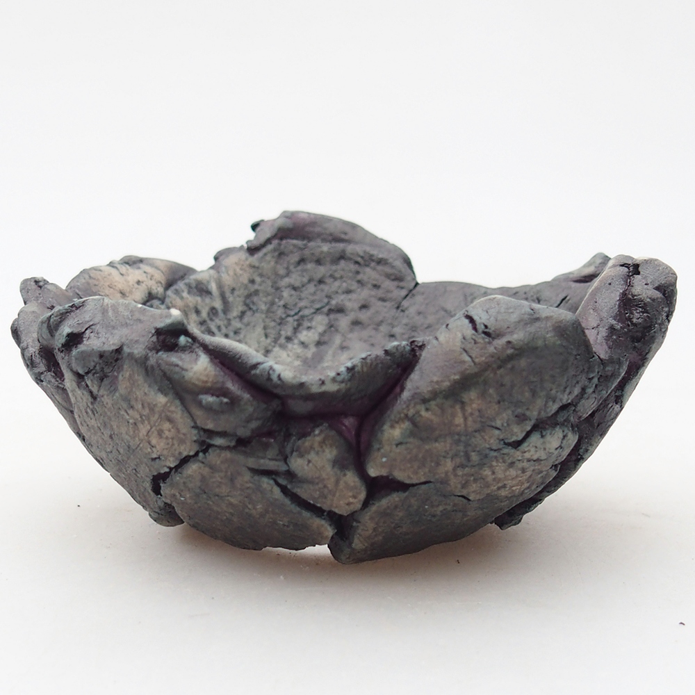 Kerámia kagyló 9 x 8,5 x 4,5 cm , lila színű