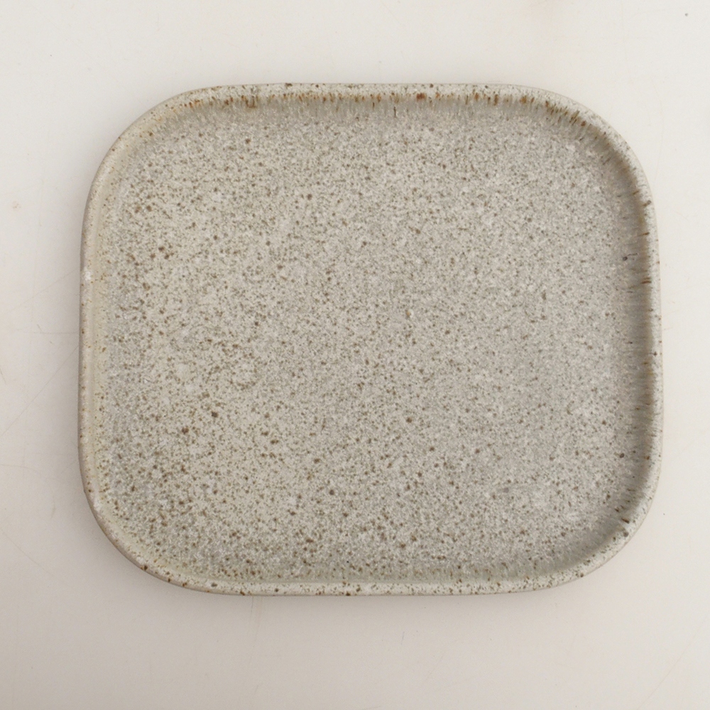 Kerámia tál H36 - 17,5 x 15 x 1 cm - bézs színű