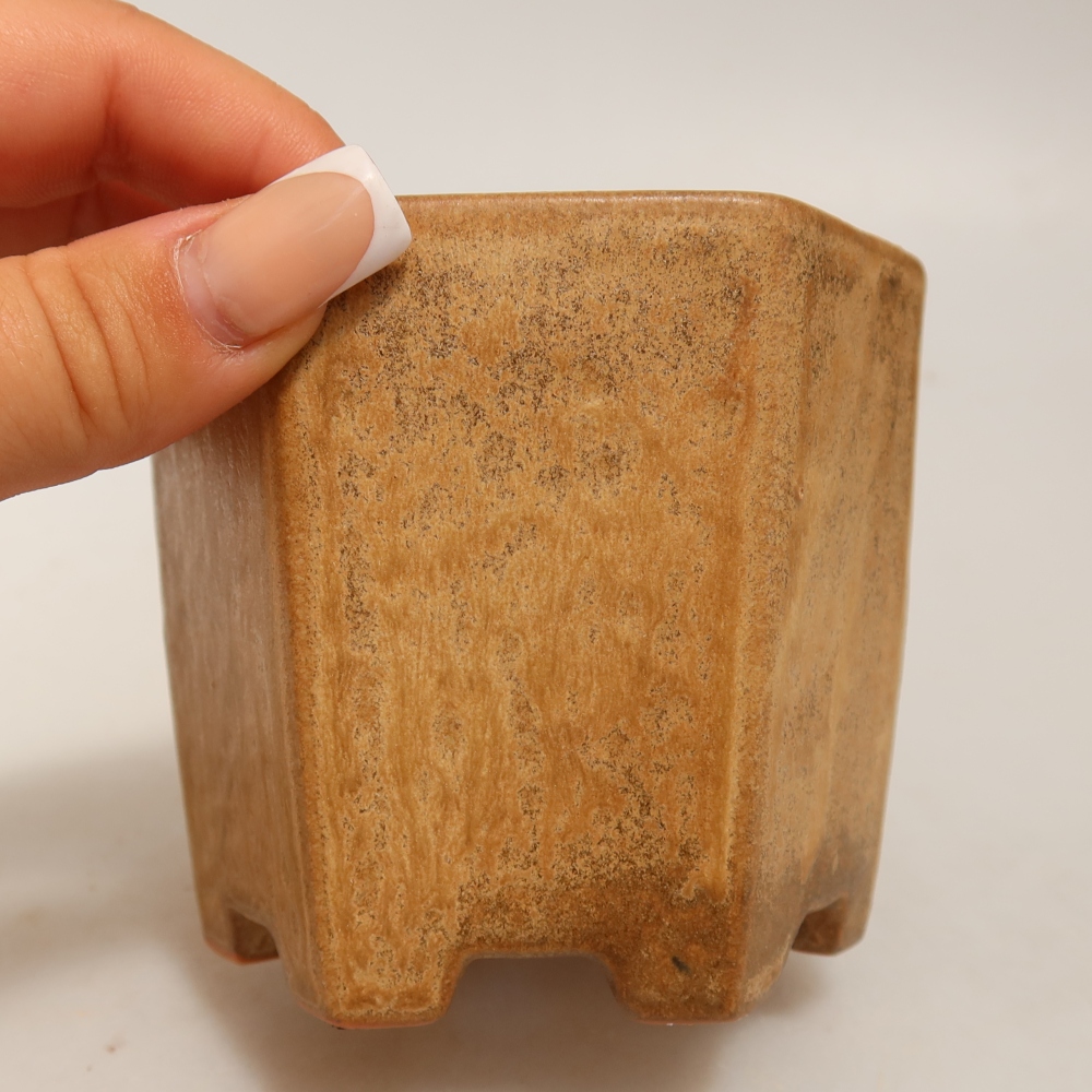Kerámia bonsai tál, 9 x 8,5 x 8 cm, bézs színű