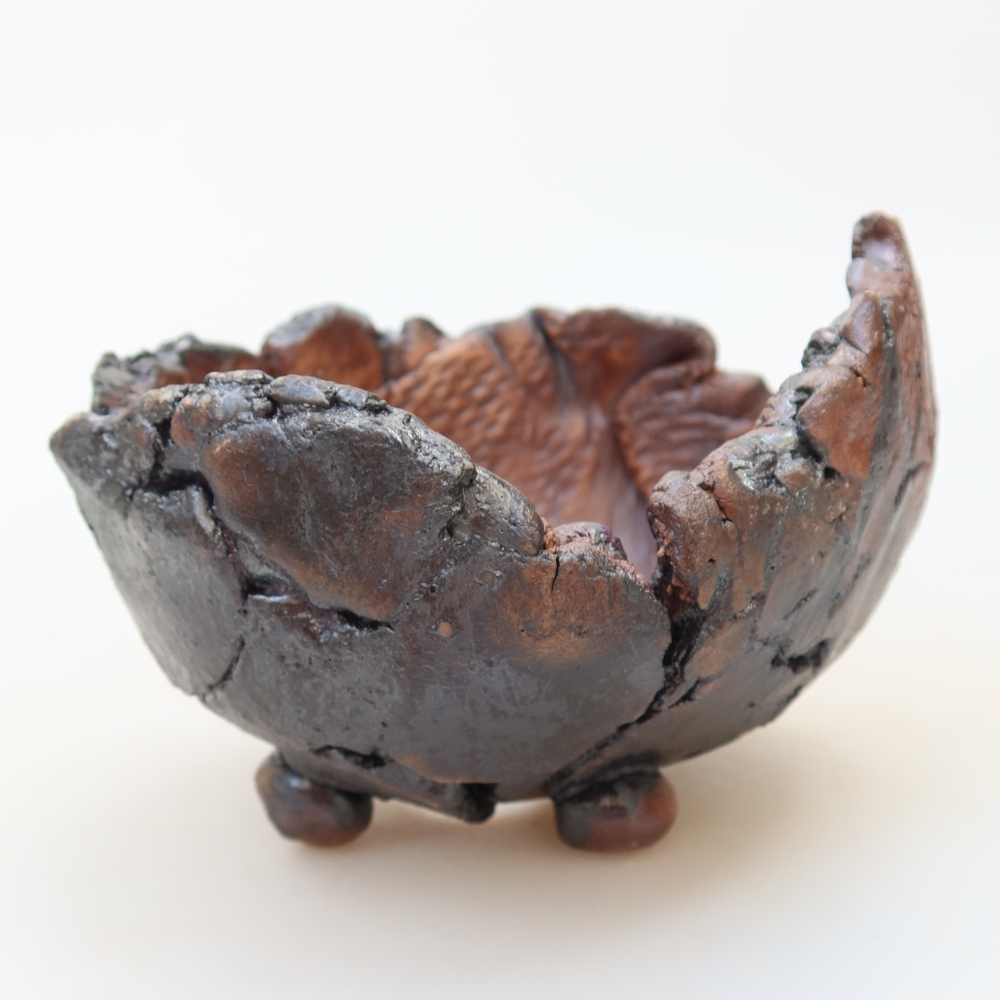 Kerámia héj  11 x 10 x 7 cm, barna színű