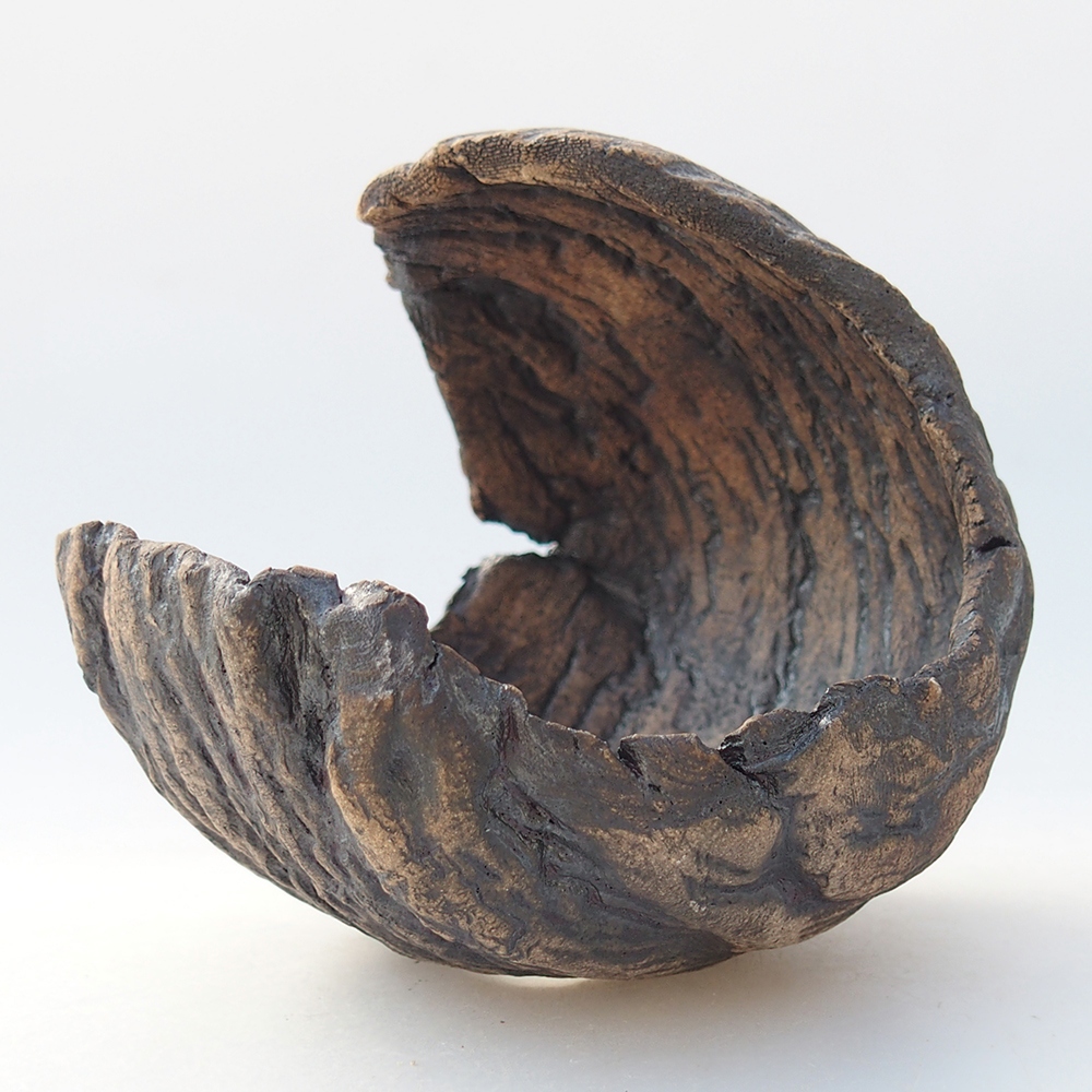 Kerámia kagyló 10 x 9 x 10 cm , barna színű