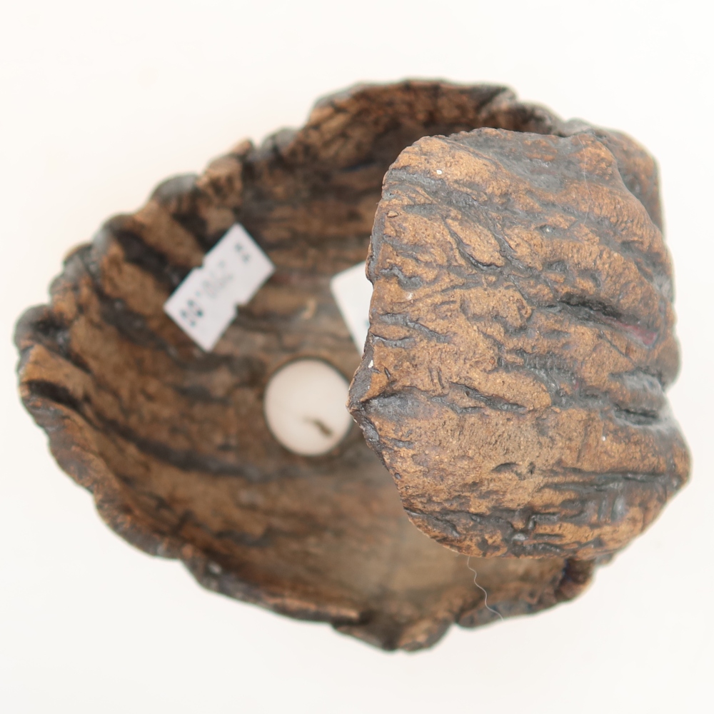 Kerámia héj  10 x 10 x 11 cm, barna színű