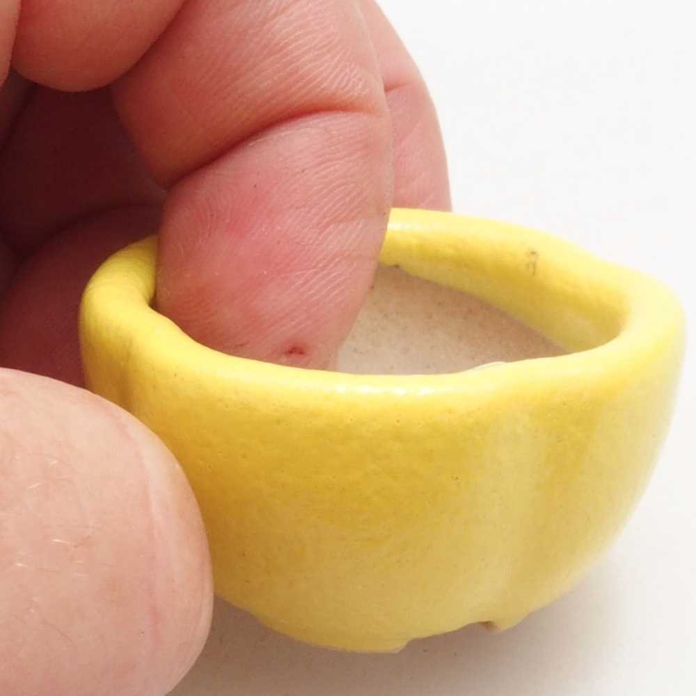 kerámia bonsai tál 4 x 4 x 2 cm, sárga