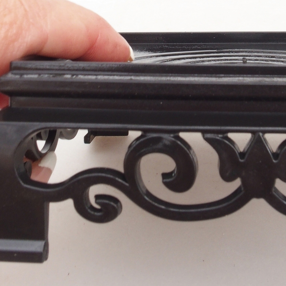 Bonsai asztal műanyag szögletes 12,5 x 12,5 x 4 cm, fekete színben