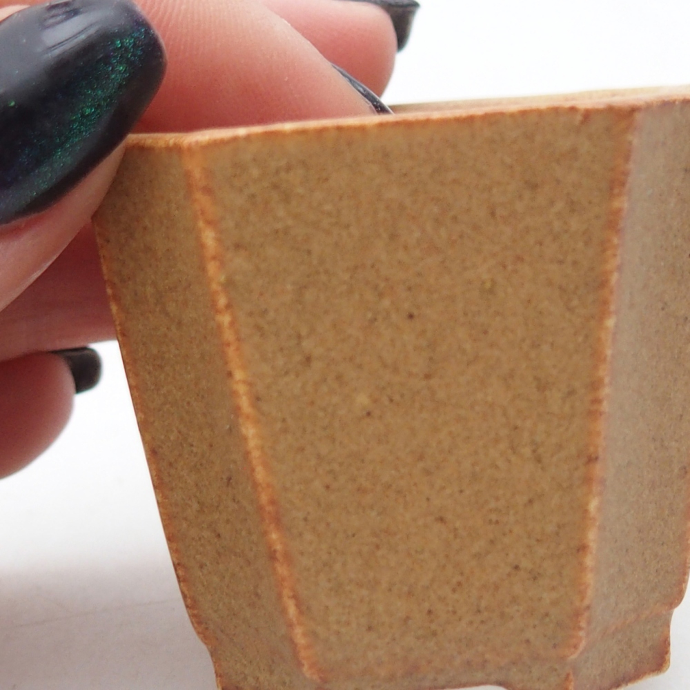 Mini bonsai tál 4,5 x 4,5 x 4 cm, barna